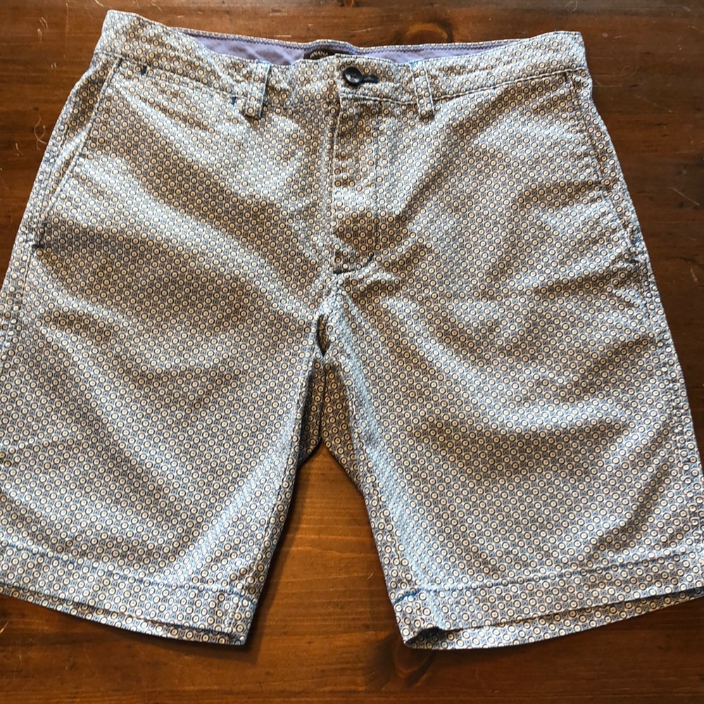 Banana Republic size 32 Blue geo print